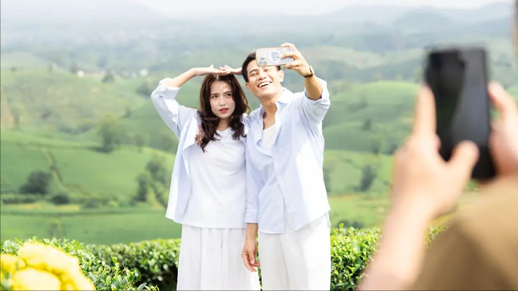 Anh Tạ phim ‘Mưa đỏ’ tái xuất trong MV ‘Hẹn hò Phú Thọ’